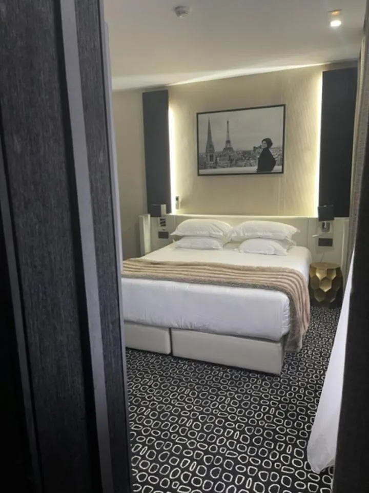 Elysees 3* Париж