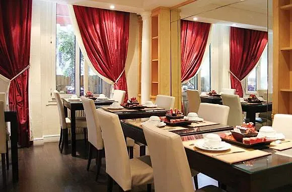 Hotel Elysées 3*